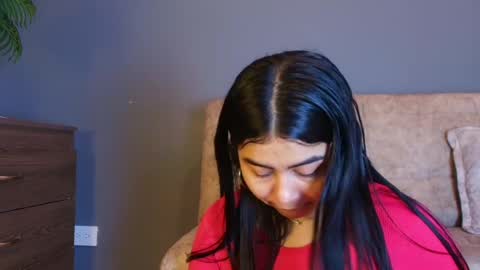 Snapshot of jade_brunnette chatting on May 2026 08:14:02 PM Jade Brunete online show from May 2026 08:14:02 PM