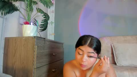 Snapshot of jade_brunnette chatting on June 2026 08:21:01 PM Jade Brunete online show from June 2026 08:21:01 PM
