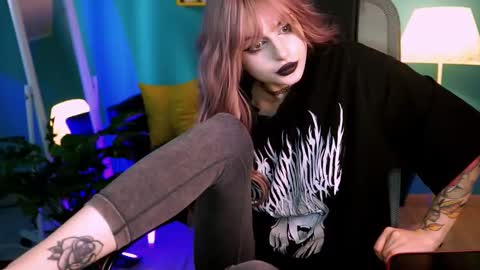 jade_castle online show from March 2025 11:27:01 AM