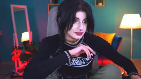 jade_castle online show from October 2025 04:59:02 PM