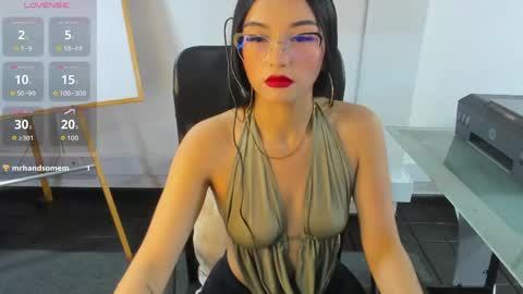 jade_connor online show from May 2026 08:46:01 PM
