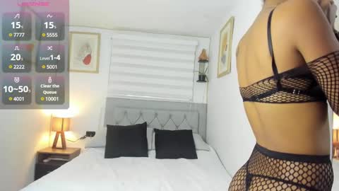 Snapshot of jade_obi chatting on March 2025 02:26:01 PM Jade smile online show from March 2025 02:26:01 PM