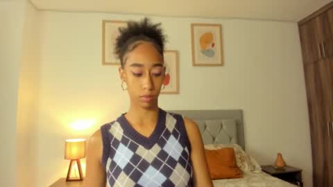 Snapshot of jade_obi chatting on October 2025 03:19:02 PM Jade smile online show from October 2025 03:19:02 PM