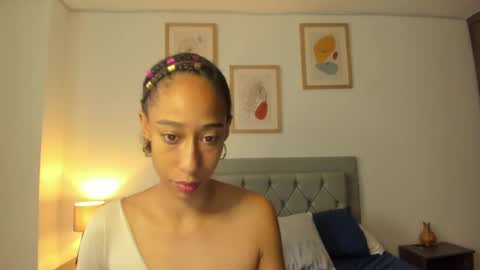 Snapshot of jade_obi chatting on October 2025 03:13:01 PM Jade smile online show from October 2025 03:13:01 PM