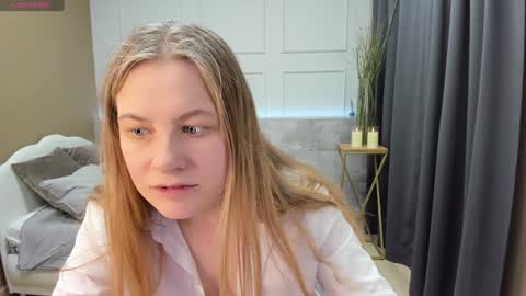 Jade online show from December 2024 08:39:01 PM