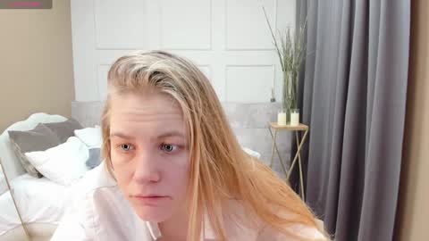 Jade online show from January 2025 09:10:01 PM