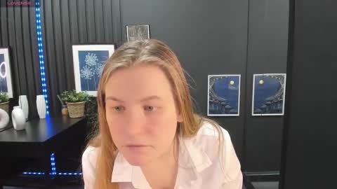 Jade online show from February 2025 06:08:02 PM