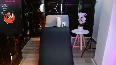 JADE online show from April 2026 09:42:02 PM