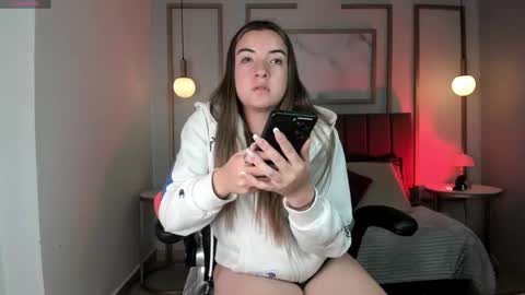 Snapshot of jade_vela chatting on October 2025 07:33:02 PM jade_vela online show from October 2025 07:33:02 PM