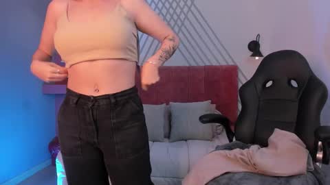 Snapshot of jade_vela chatting on October 2025 04:16:01 PM jade_vela online show from October 2025 04:16:01 PM