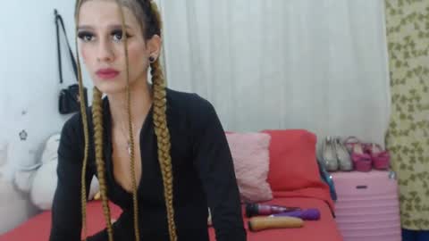 Snapshot of jade_watson19 chatting on February 2025 07:42:02 PM Jade Watson online show from February 2025 07:42:02 PM