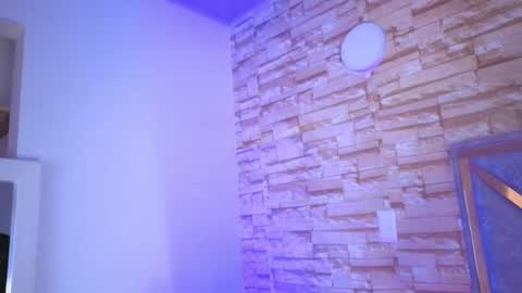 jade white  online show from February 2026 01:52:01 PM