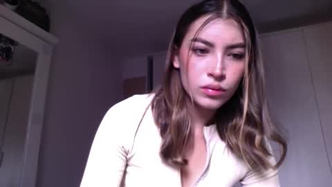 Jade online show from May 2026 08:39:02 PM
