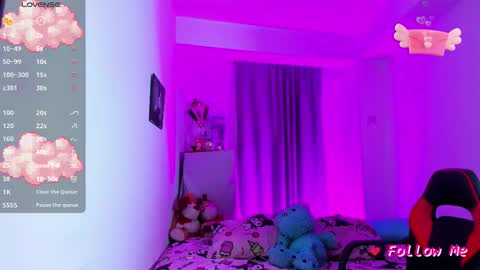 Snapshot of jadebenett chatting on March 2026 12:49:01 AM Jade Benett online show from March 2026 12:49:01 AM