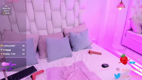 Jade Red  online show from January 2025 10:22:01 AM