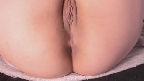 jadeestudios online show from January 2025 05:21:01 PM