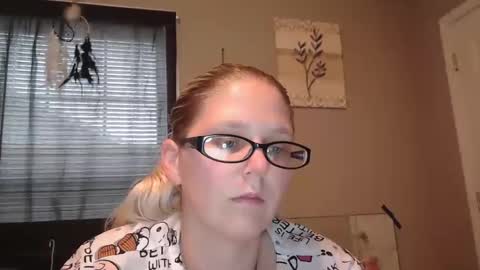 Snapshot of jadeluv chatting on December 2024 06:31:01 PM JadeLuv online show from December 2024 06:31:01 PM