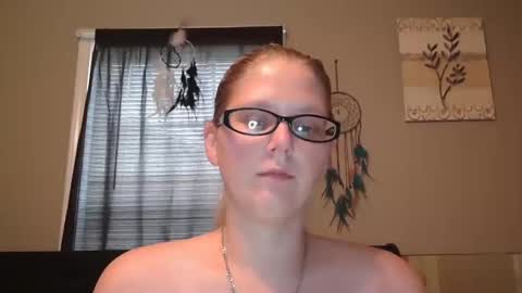 Snapshot of jadeluv chatting on December 2024 06:29:01 PM JadeLuv online show from December 2024 06:29:01 PM