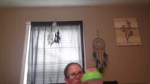 Snapshot of jadeluv chatting on December 2024 05:44:01 PM JadeLuv online show from December 2024 05:44:01 PM