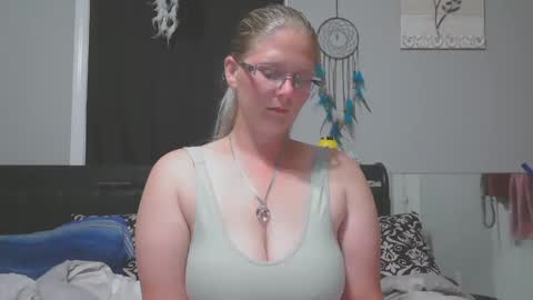 Snapshot of jadeluv chatting on September 2025 01:07:02 AM JadeLuv online show from September 2025 01:07:02 AM