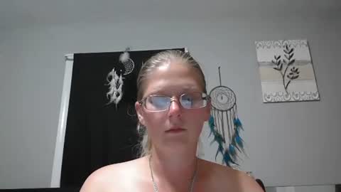 Snapshot of jadeluv chatting on October 2025 12:55:01 AM JadeLuv online show from October 2025 12:55:01 AM