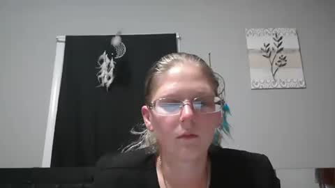 Snapshot of jadeluv chatting on November 2025 01:27:01 AM JadeLuv online show from November 2025 01:27:01 AM