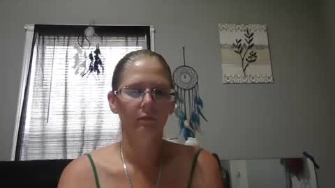 Snapshot of jadeluv chatting on July 2026 03:52:02 PM JadeLuv online show from July 2026 03:52:02 PM