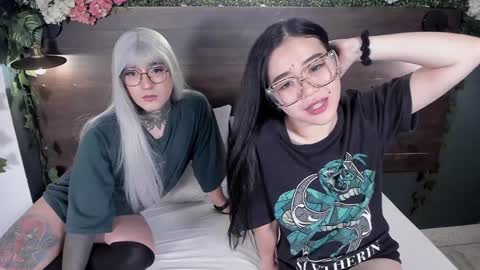 Snapshot of jadeykhada chatting on January 2025 11:28:01 PM Jade  Khada online show from January 2025 11:28:01 PM