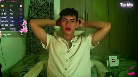 javi15  online show from December 2024 07:05:02 AM