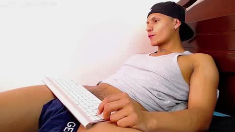 jahn_ashford1 online show from December 2024 12:06:01 PM