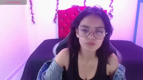Snapshot of jaide387017 chatting on April 2026 08:33:01 PM jaide387017 online show from April 2026 08:33:01 PM
