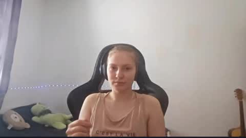 jaimeeosendorf online show from April 2026 09:02:01 AM