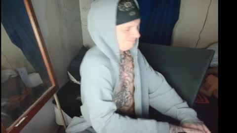 Snapshot of jake265897 chatting on February 2026 04:00:02 AM showingitoff online show from February 2026 04:00:02 AM