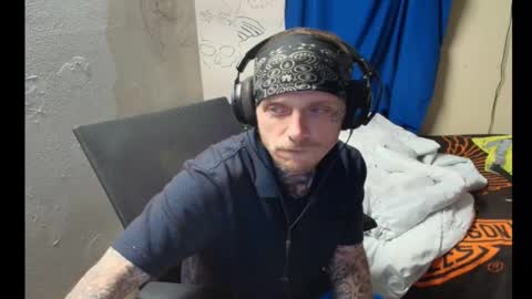 Snapshot of jake265897 chatting on February 2026 02:25:01 PM showingitoff online show from February 2026 02:25:01 PM