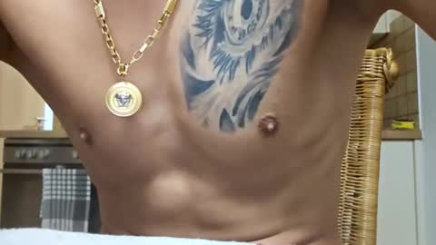 Snapshot of jake_and_jenifer chatting on February 2025 08:59:02 AM Jake and Jenifer online show from February 2025 08:59:02 AM