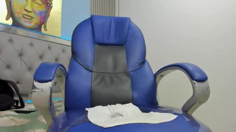 Snapshot of jake_evanss_ chatting on October 2025 08:15:01 AM JAKE online show from October 2025 08:15:01 AM