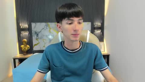 Snapshot of jake_evanss_ chatting on October 2025 09:37:01 PM JAKE online show from October 2025 09:37:01 PM