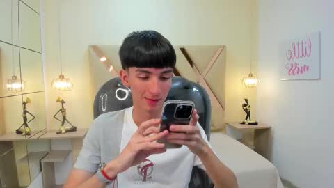 Snapshot of jake_evanss_ chatting on December 2025 04:27:01 PM JAKE online show from December 2025 04:27:01 PM