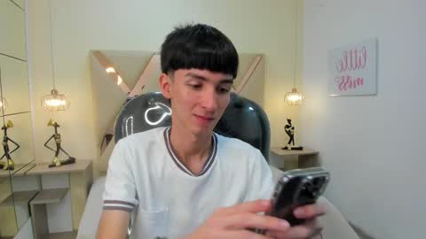 Snapshot of jake_evanss_ chatting on December 2025 01:52:02 PM JAKE online show from December 2025 01:52:02 PM