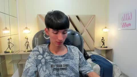 Snapshot of jake_evanss_ chatting on December 2025 04:22:01 PM JAKE online show from December 2025 04:22:01 PM