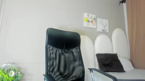 Jake  online show from May 2026 07:19:01 PM