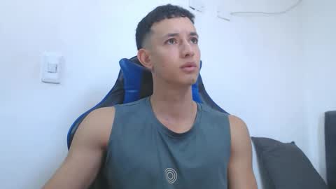 Hi guys im new 3 online show from February 2026 04:40:01 PM