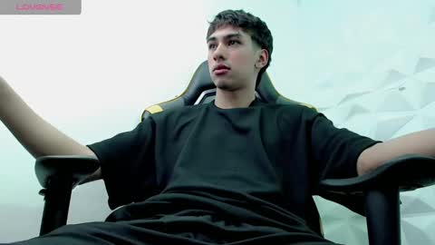 jake_tripp online show from December 2024 03:28:02 AM