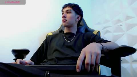 jake_tripp online show from January 2025 03:18:02 AM