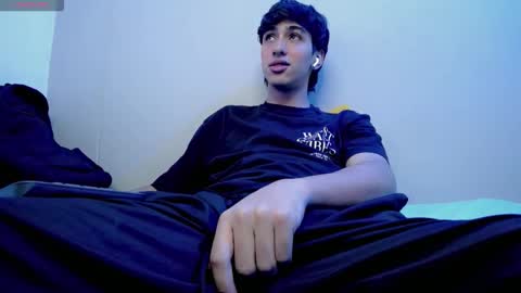 jake_tripp online show from December 2025 04:17:01 AM