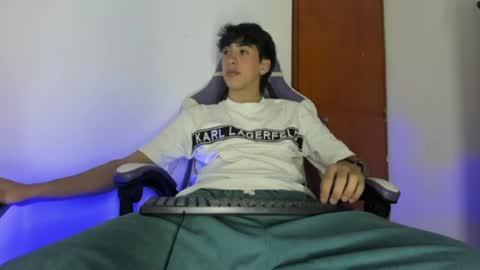 Snapshot of jake_tripp__ chatting on March 2026 05:02:02 AM jake online show from March 2026 05:02:02 AM