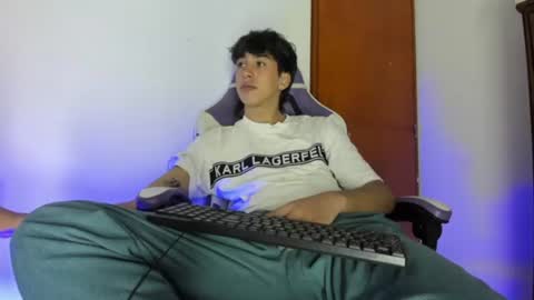 Snapshot of jake_tripp__ chatting on March 2026 08:26:33 AM jake online show from March 2026 08:26:33 AM