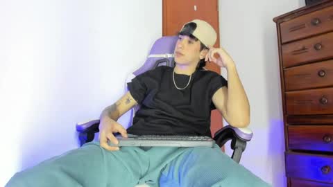 Snapshot of jake_tripp__ chatting on April 2026 12:38:02 AM jake online show from April 2026 12:38:02 AM