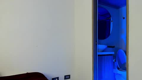 Santiago online show from February 2025 06:52:02 AM