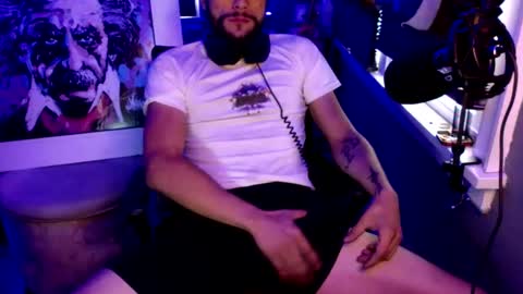 Snapshot of jakehasasnake45 chatting on December 2025 03:16:02 PM The Wood Pile Jake online show from December 2025 03:16:02 PM